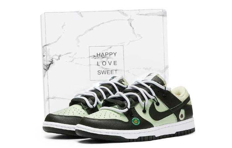 

Кеды унисекс Nike Dunk Low LX черные 40 EU, Черный, Dunk Low LX