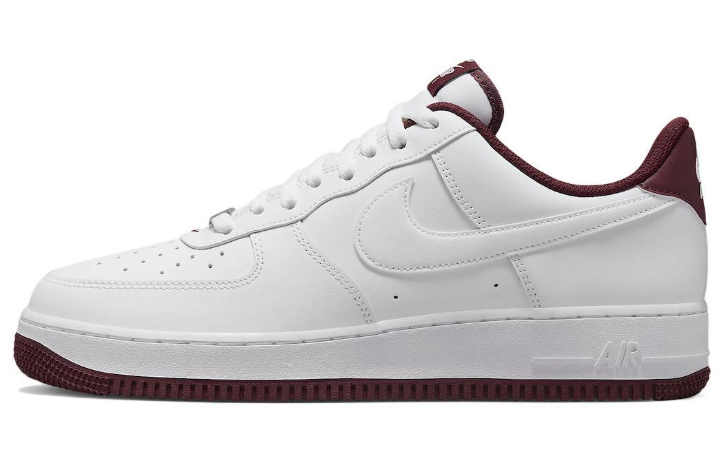 

Кеды унисекс Nike Air Force 1 Low '07 dark beetroot белые 44 EU, Белый, Air Force 1 Low '07 dark beetroot