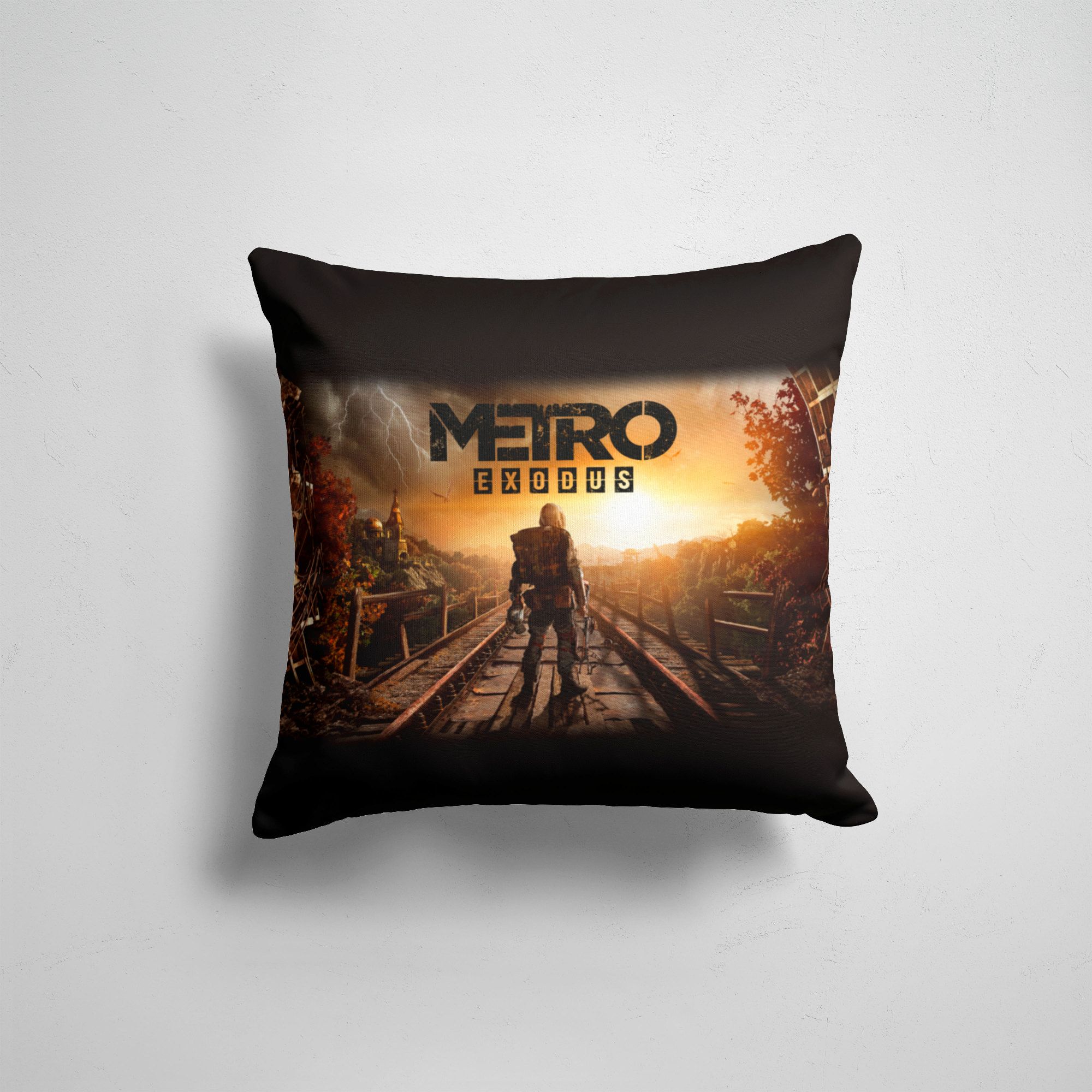 

Подушка декоративная 45х45см Геймерам Metro Exodus, Разноцветный