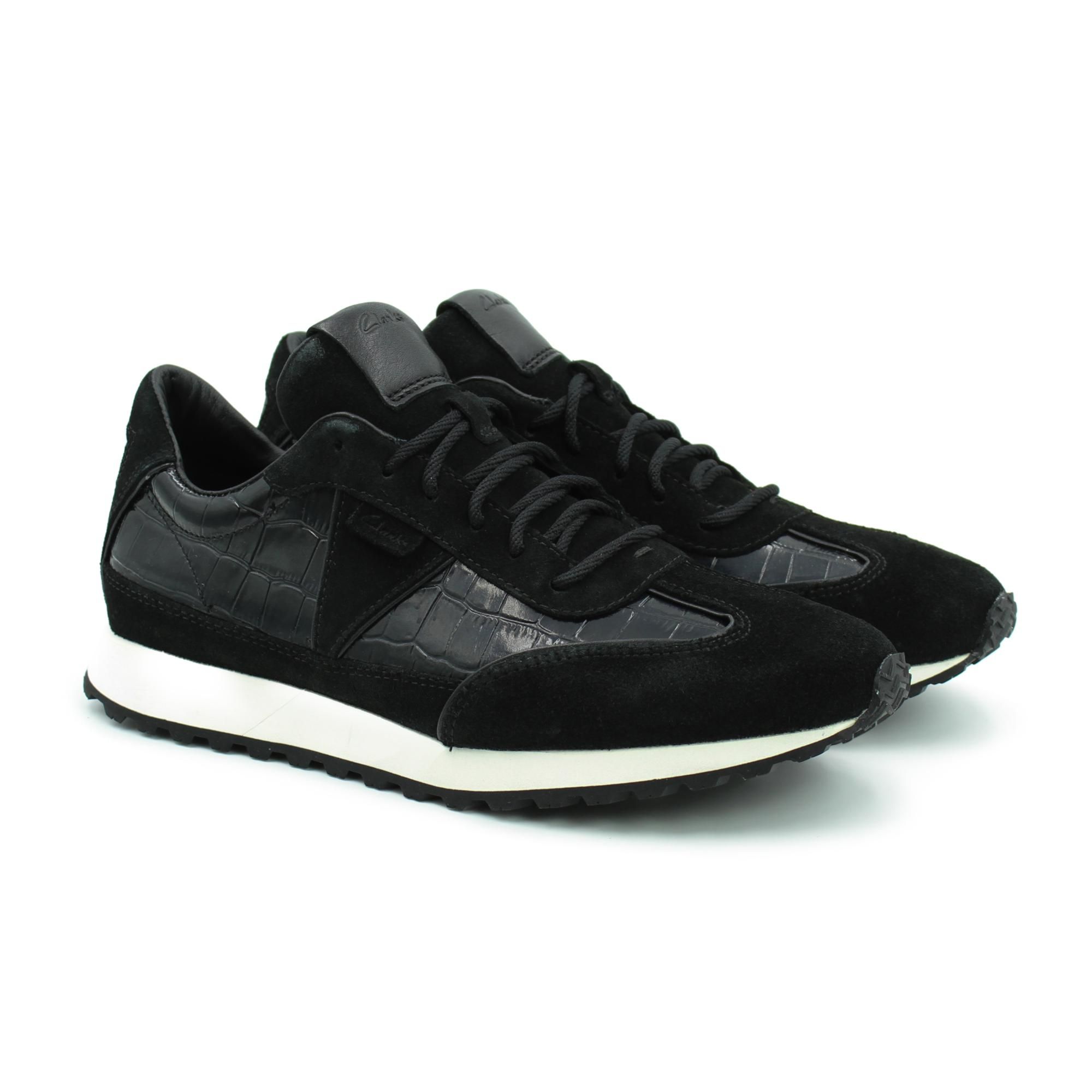 

Кроссовки женские Clarks Retro Run 26152207 черные 39 EU, Retro Run 26152207