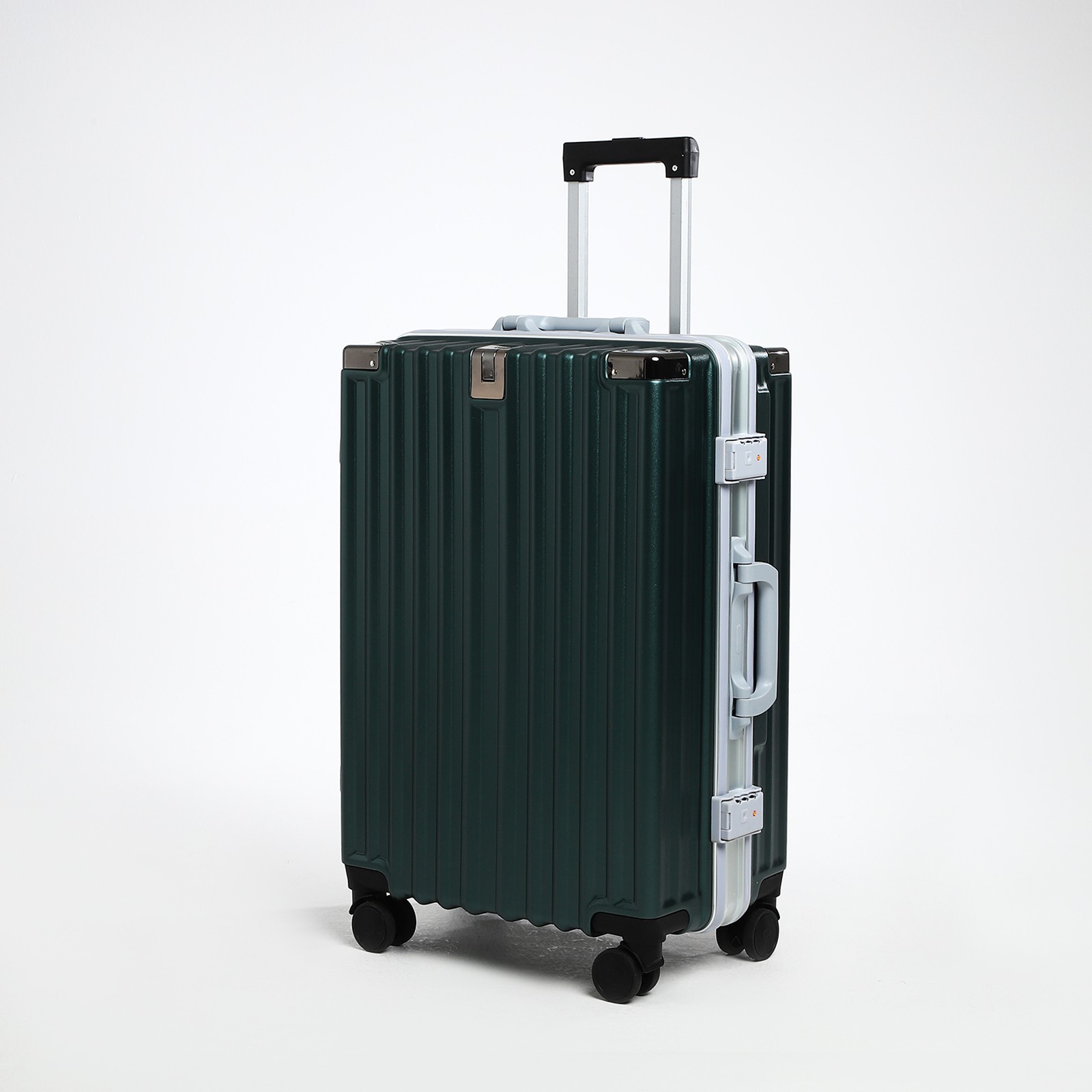 

Чемодан женский NoBrand 9868226 зеленый, 60x38x24 см, 9868226