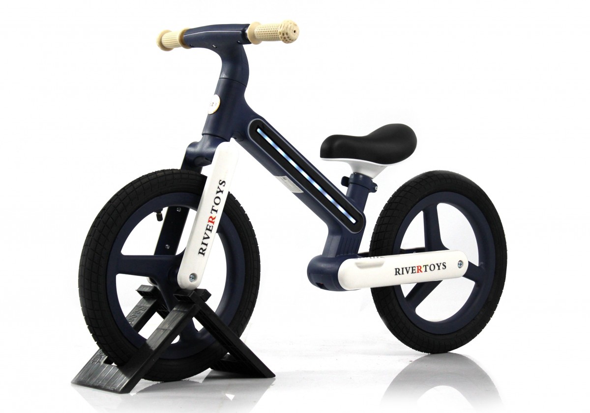 Детский беговел RiverToys HB-003 сине-белый