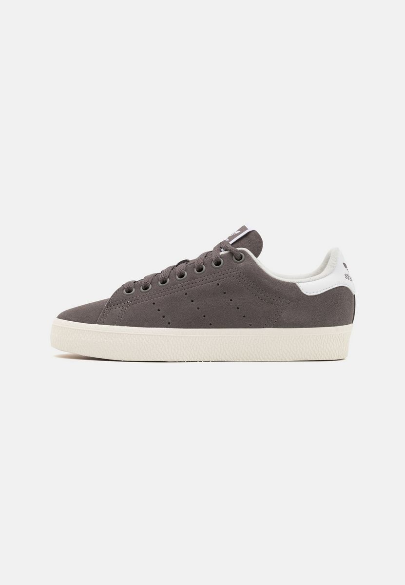 

Кроссовки женские Adidas AD111A2G9 серые 39 1/3 EU, Серый, AD111A2G9