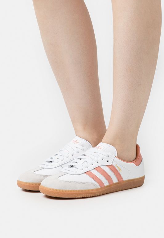 Кроссовки женские Adidas Originals AD111A2BM оранжевые 49 1/3 EU