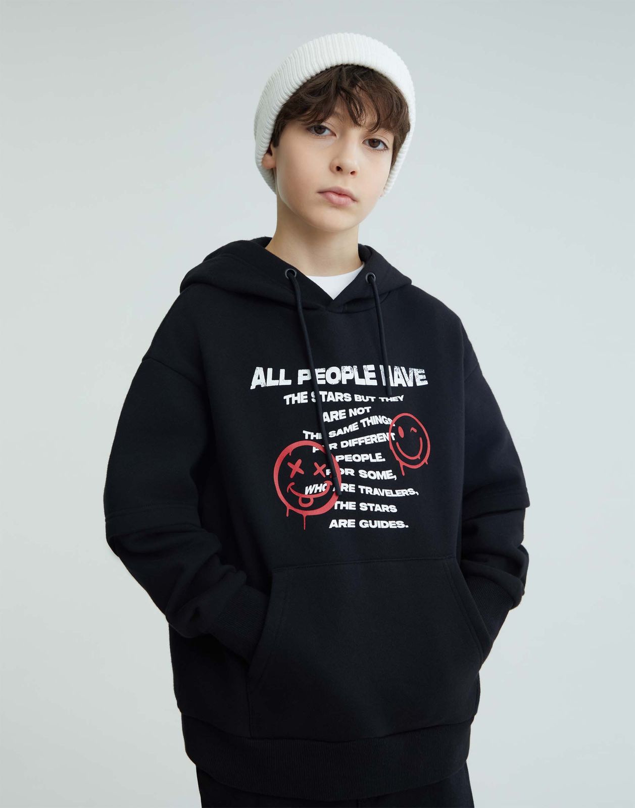 

Худи для мальчика Gloria Jeans BAC013726 черный 8-10л/140, BAC013726