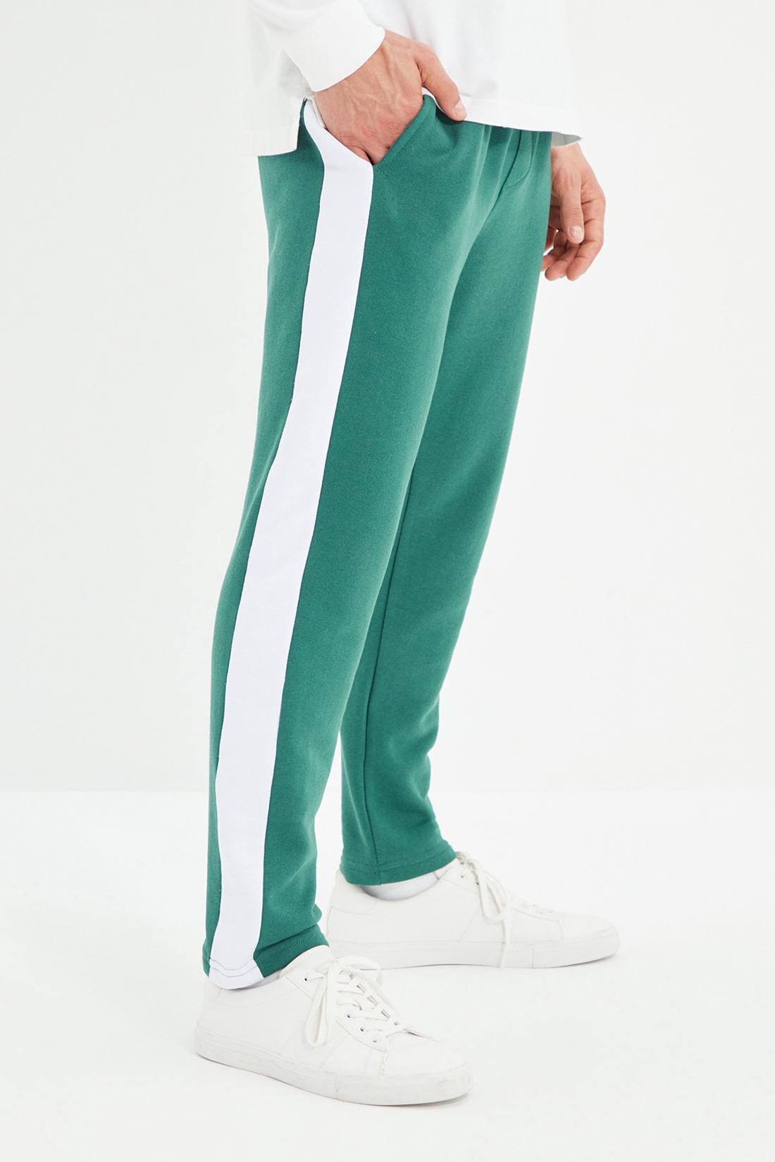 фото Спортивные брюки мужские trendyol tmnss20ea0012 зеленые m