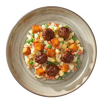 Салат Уже Готово оливье Веган с пряным тофу 180 г 214₽