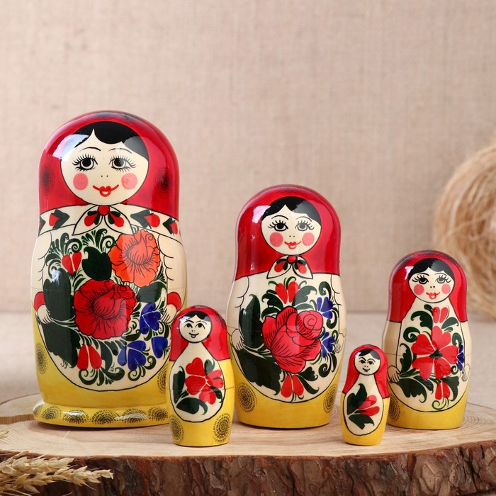 

Матрёшка «Лидия», красный платок, 5 кукольная, 18 см