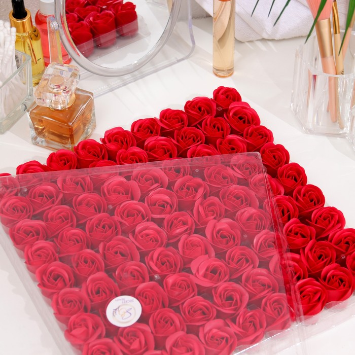 Розы мыльные красные, набор 81 шт конверт для денег с днём рождения красные розы