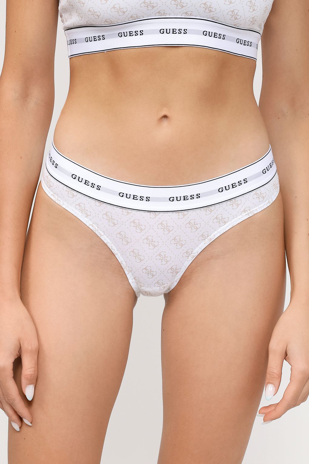 

Трусы женские GUESS O97E02 KBOE1 белые L, Белый, O97E02 KBOE1