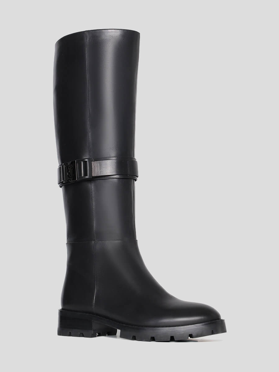 

Сапоги женские Vitacci 1730241M черные 38 RU, Черный, 1730241M