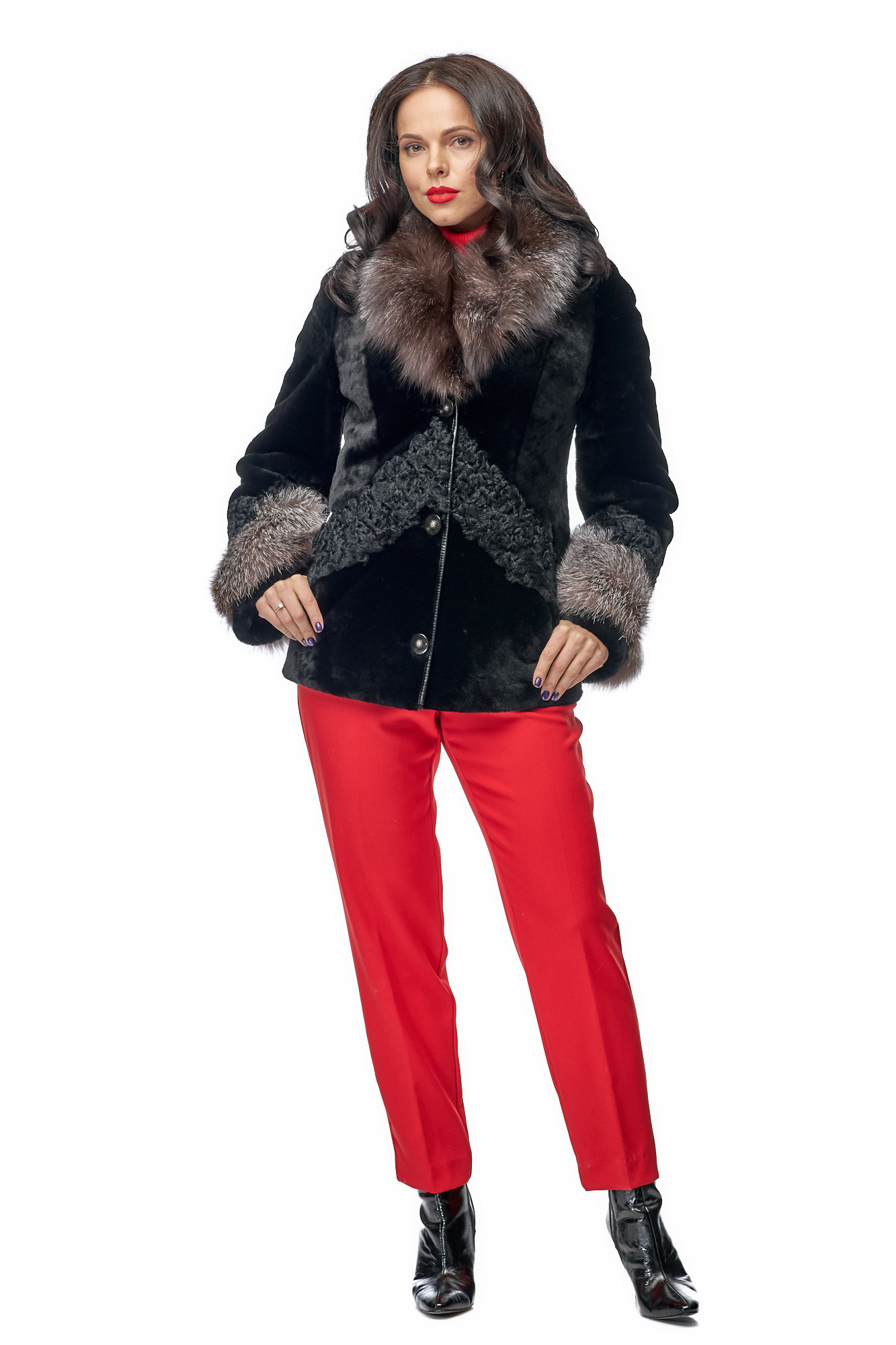 

Шуба женская МОСМЕХА 8006889 черная 38 RU, Черный, 8006889