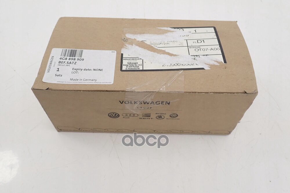 

VAG 4G8898909 1 комплект крепежных деталей [ORG]