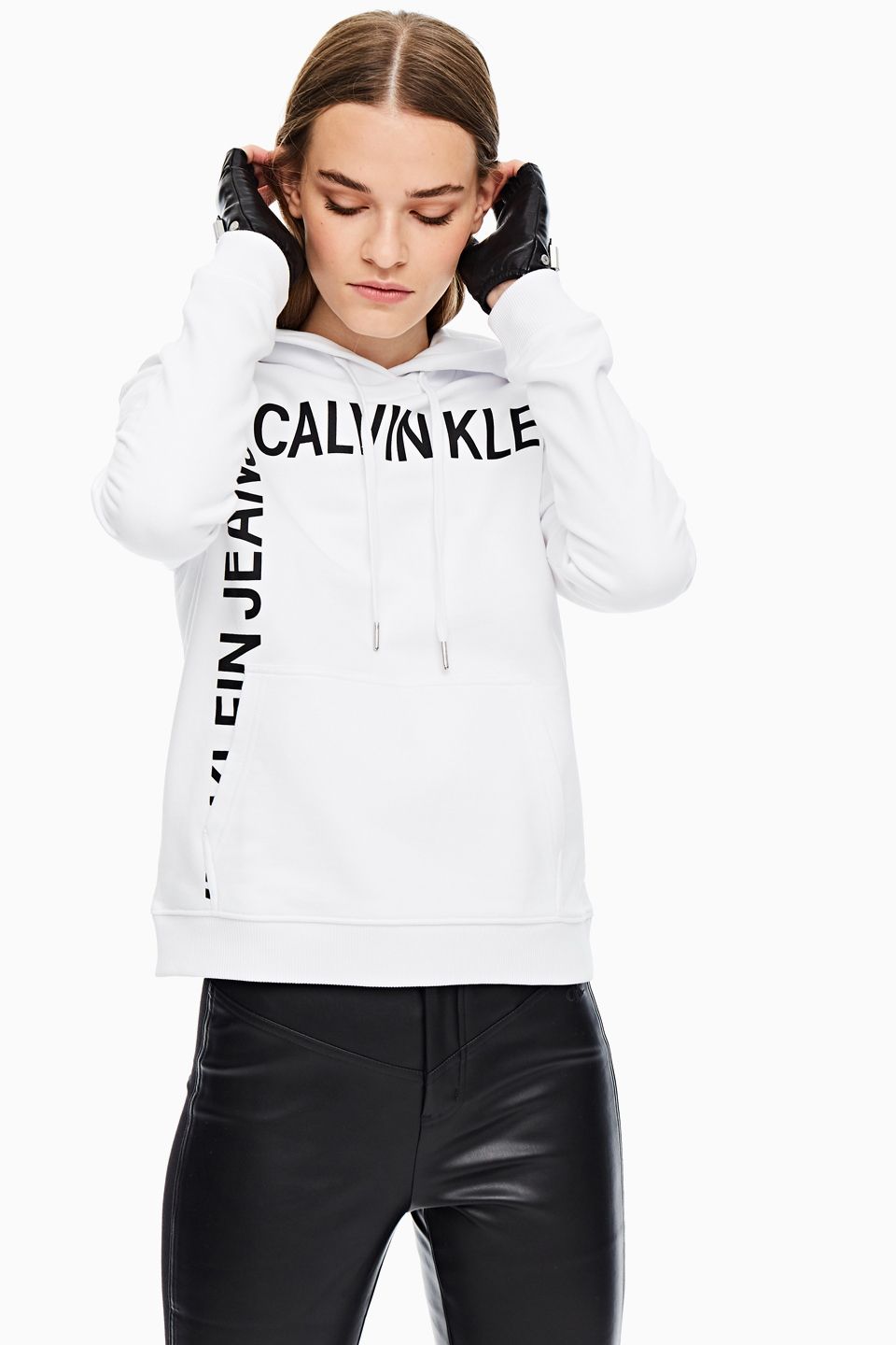 Толстовка женская Calvin Klein Jeans J20J214215.YAF0 белая L