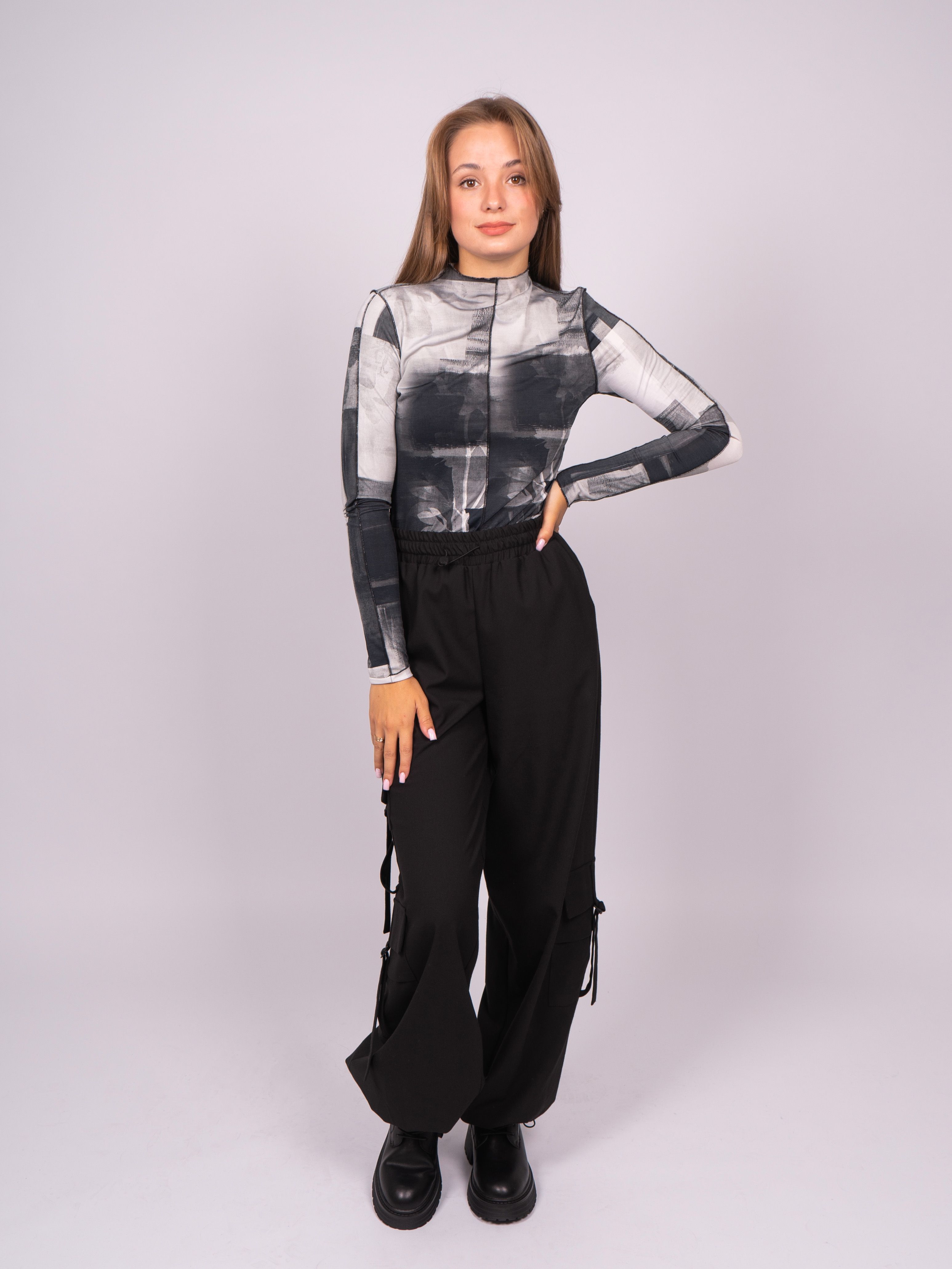 

Брюки женские 365 clothes 59880.00 черные 44 RU, Черный, 59880.00