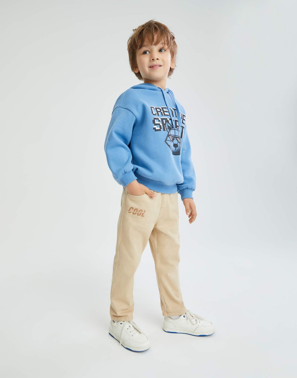 Джинсы для мальчика Gloria Jeans BJN016588 бежевый 4-5л110 1199₽