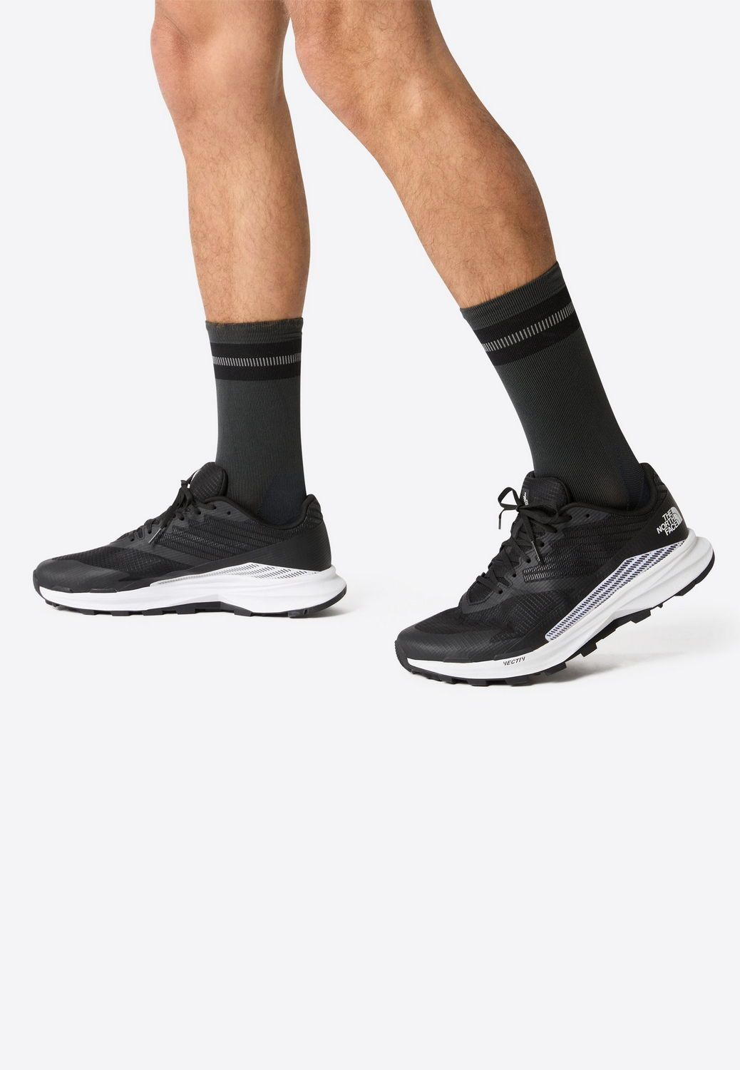 

Кроссовки мужские The North Face TH342A07L черные 42 EU, Черный, TH342A07L