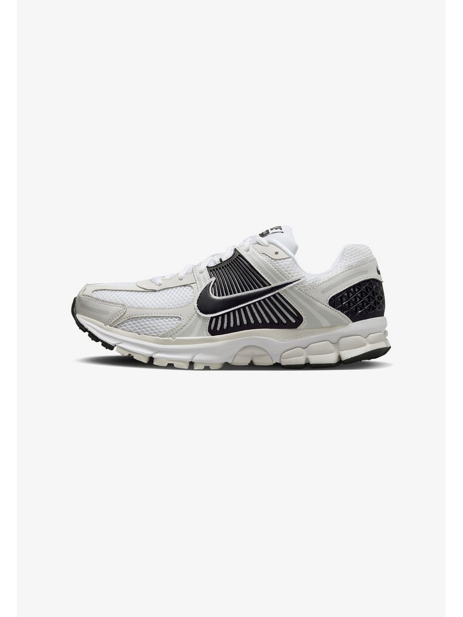 

Кроссовки мужские Nike NI115O065 белые 39 EU, Белый, NI115O065