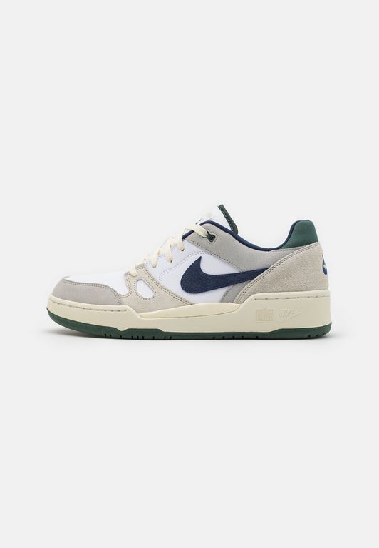 

Кроссовки мужские Nike NI112O0YN белые 42.5 EU, Белый, NI112O0YN