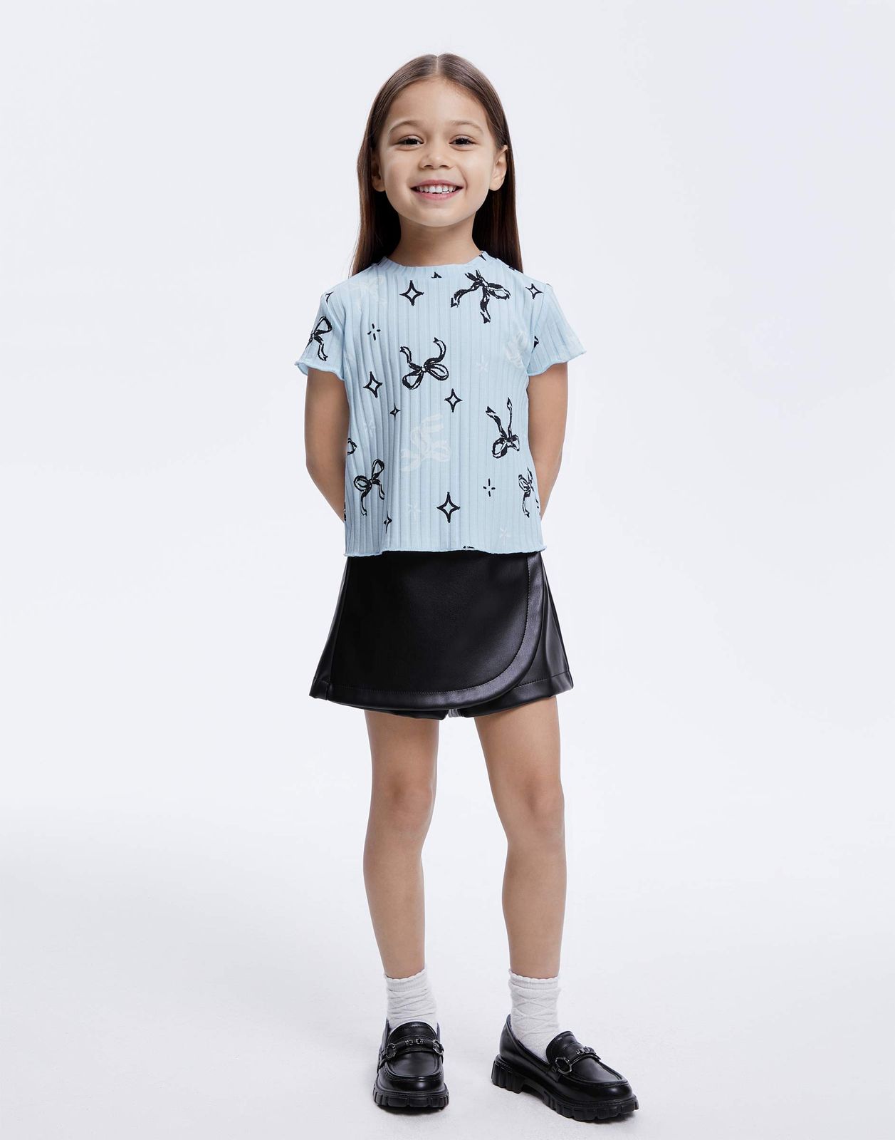 

Футболка для девочки Gloria Jeans GKT025475 голубой 2-4г/104, GKT025475