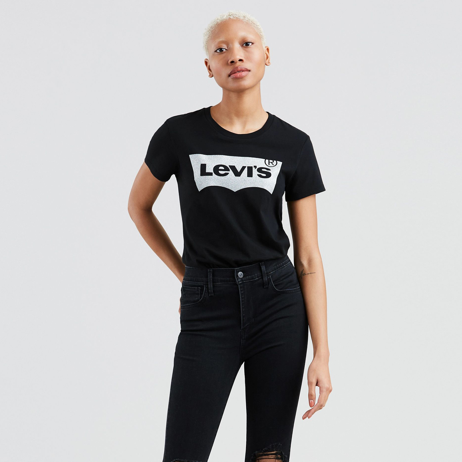 фото Футболка женская levi's 17369-0483 черная xs