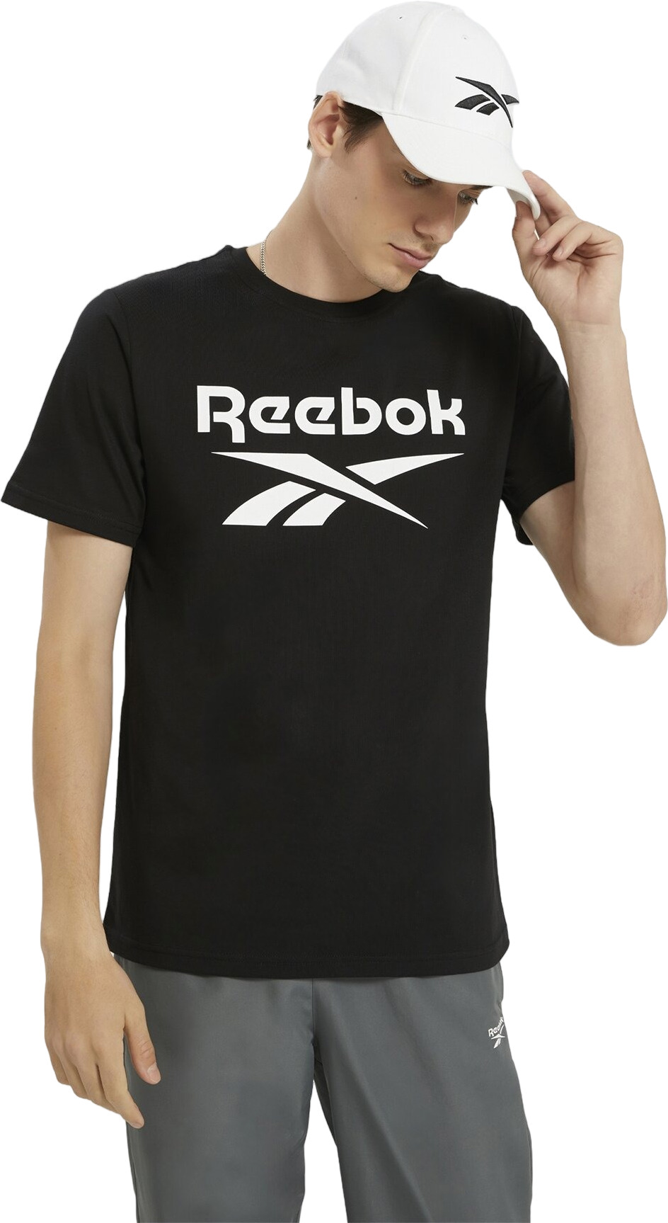 Футболка мужская Reebok 100070405 черная XS 2719₽