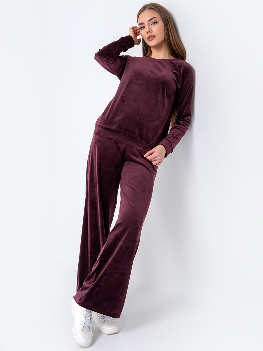 

Костюм женский HappyFox HFG084 красный 48 RU, HFG084