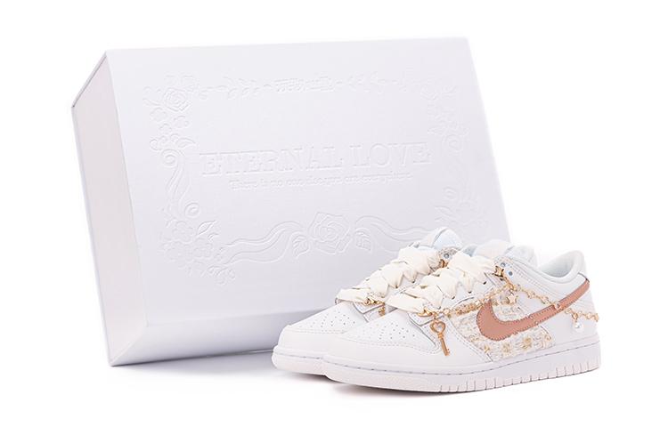 

Кеды унисекс Nike Dunk Low GS белые 38.5 EU, Белый, Dunk Low GS