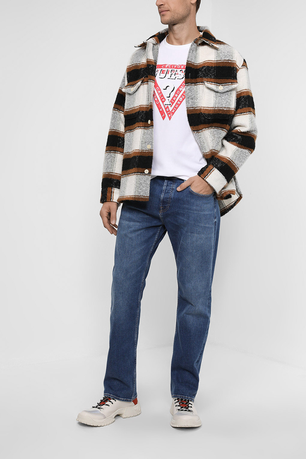 

Джинсы мужские Guess Jeans M2BA31 D4U31 синие 34/32, Синий, M2BA31 D4U31