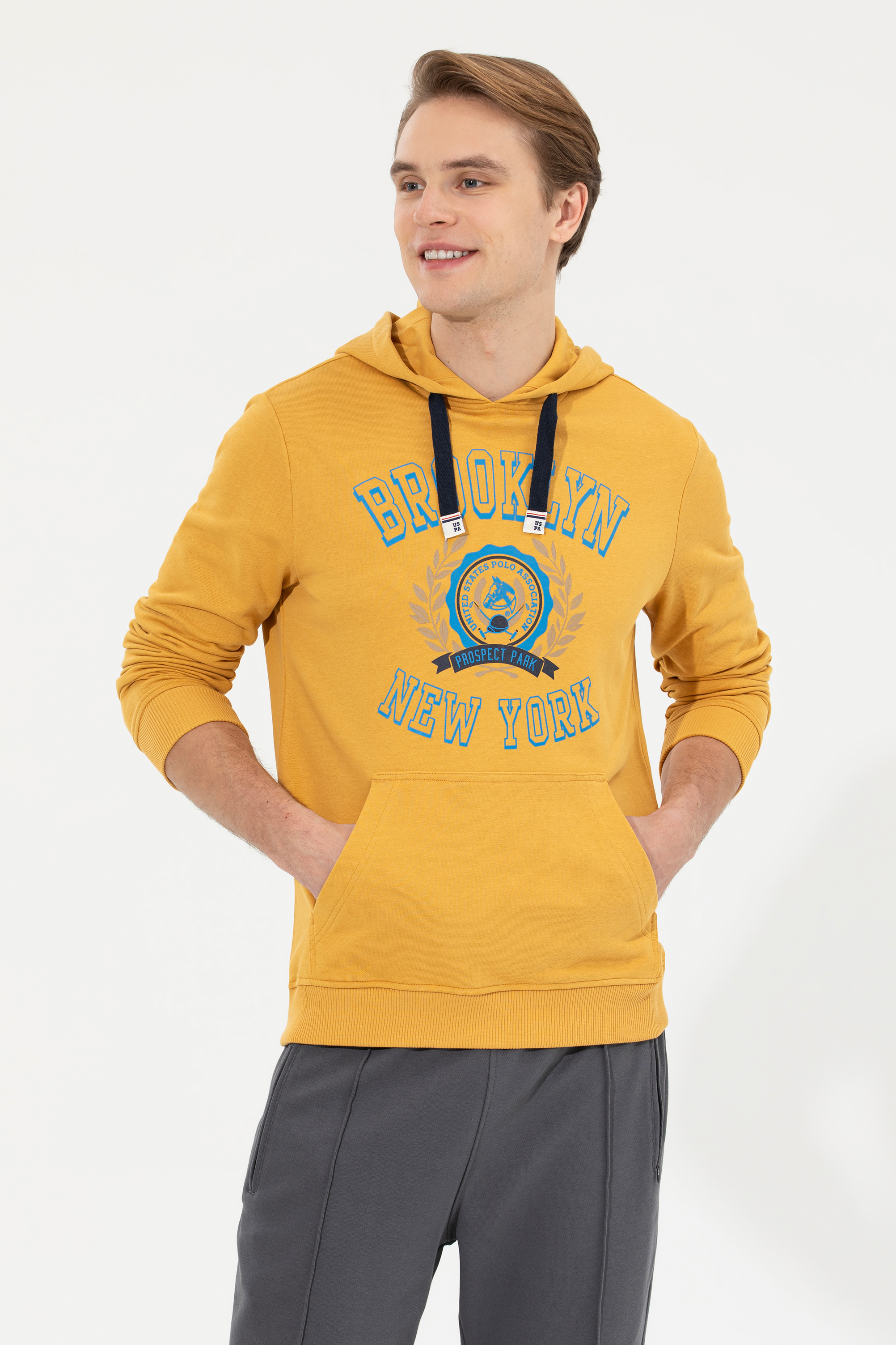 

Худи мужское U.S. POLO Assn. G081GL0820GRAN желтое M, Желтый, G081GL0820GRAN