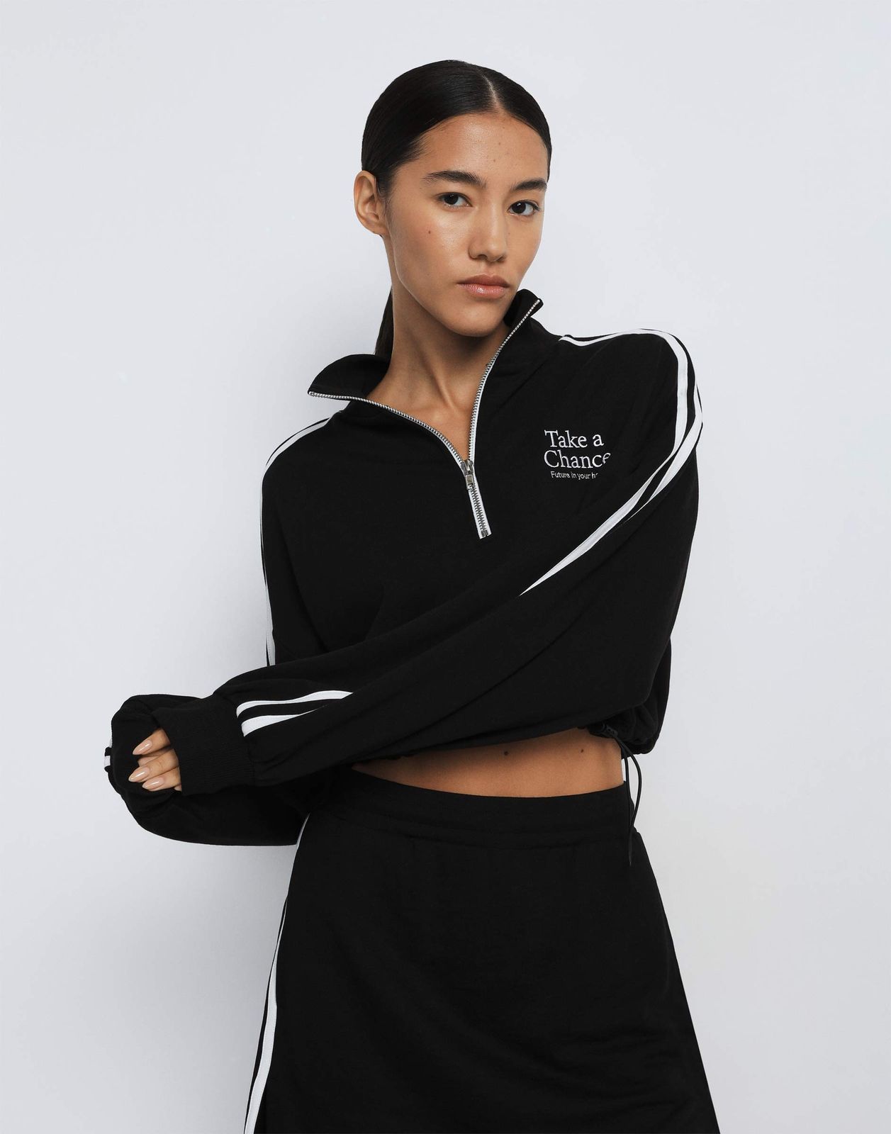 

Свитшот женский Gloria Jeans GAC023063 черный S/170, GAC023063