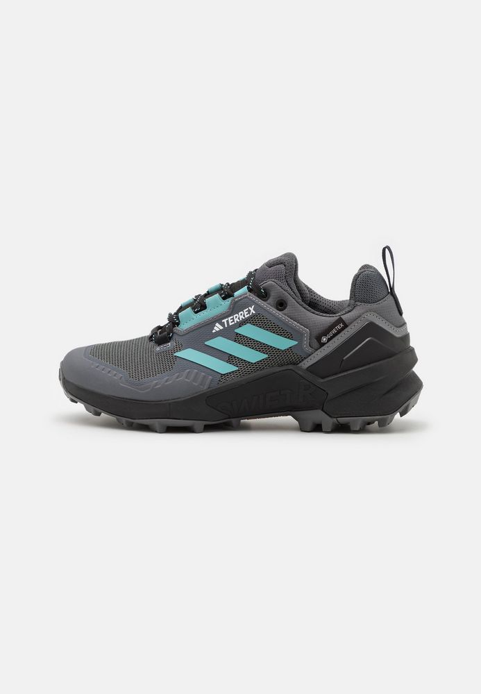 Кроссовки женские Adidas Terrex AD541A26X серые 41 1/3 EU adidas серый