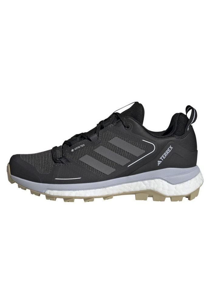 

Кроссовки женские Adidas Performance AD541A26S черные 38 2/3 EU, Черный, AD541A26S