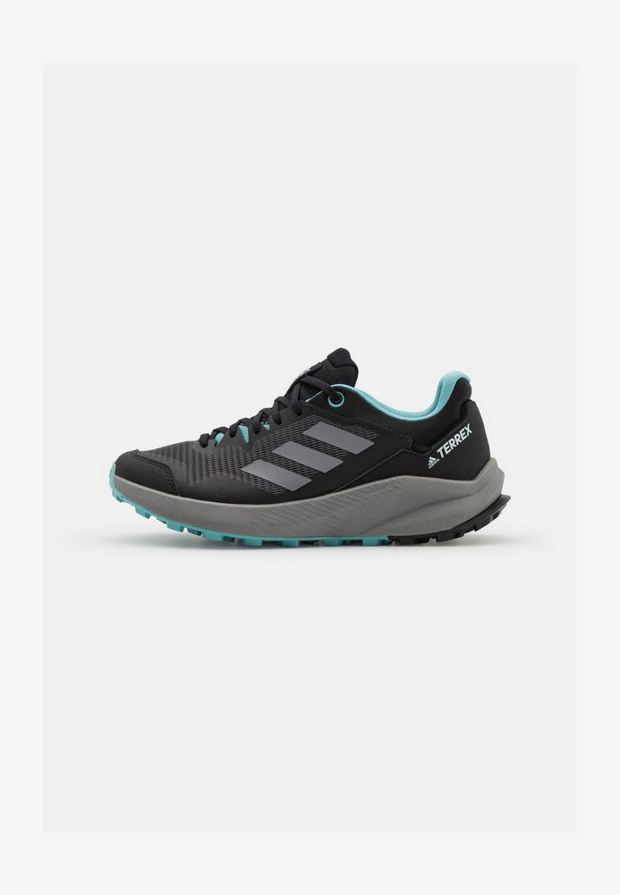 

Кроссовки женские Adidas Performance AD541A23J черные 38 2/3 EU, Черный, AD541A23J
