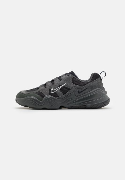 

Кроссовки мужские Nike NI112O0W4 серые 47 EU, Серый, NI112O0W4