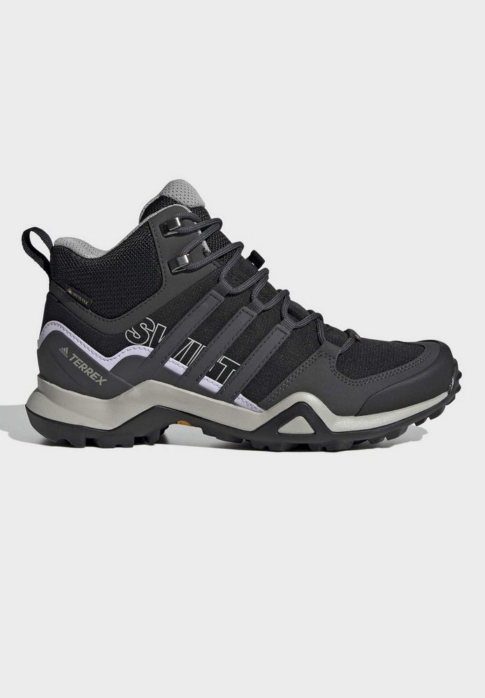 

Кроссовки женские Adidas Terrex AD541A1LR черные 39 1/3 EU, Черный, AD541A1LR