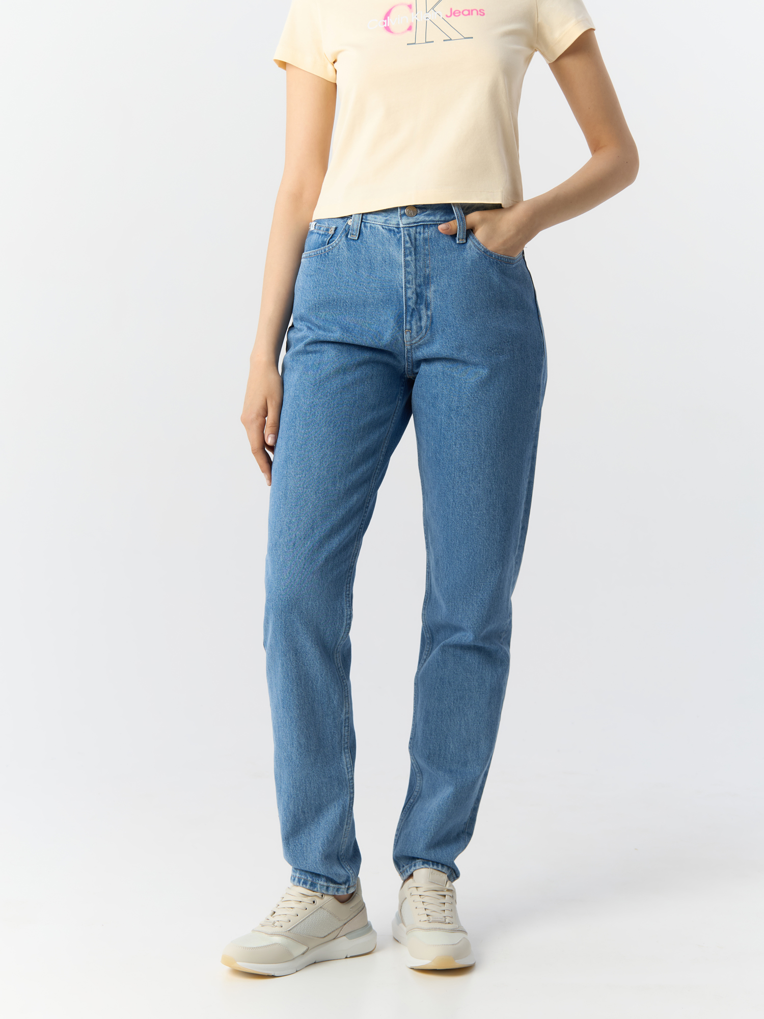 

Джинсы женские Calvin Klein J20J222153 голубые 29/30, Голубой, J20J222153