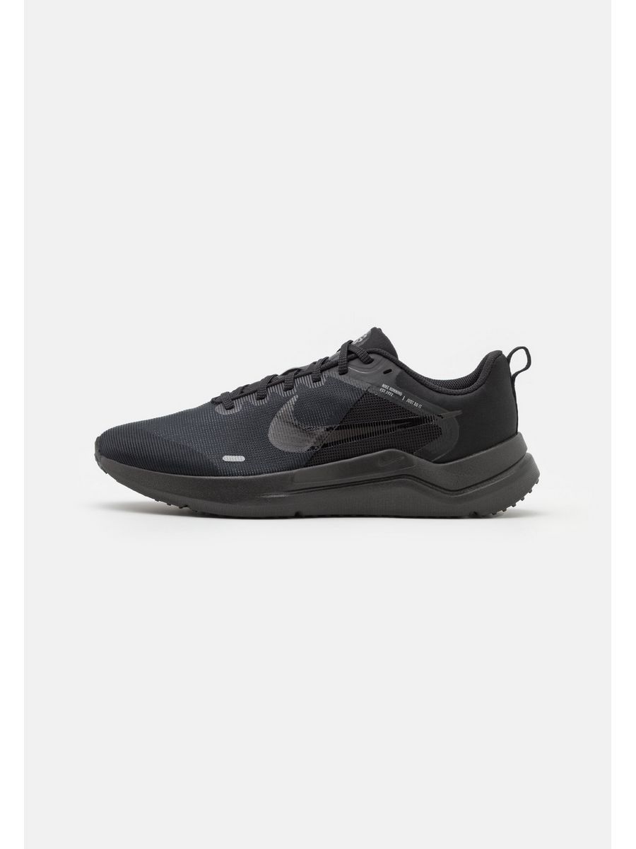 

Кроссовки мужские Nike N1242A2E0 черные 38.5 EU, Черный, N1242A2E0