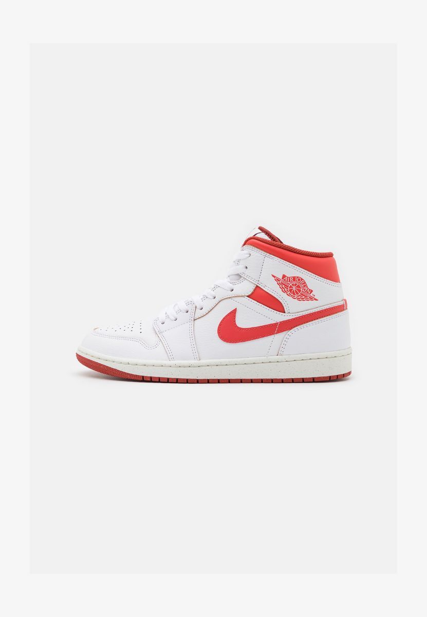 

Кеды мужские Nike JOC12N02P белые 49.5 EU, Белый, JOC12N02P