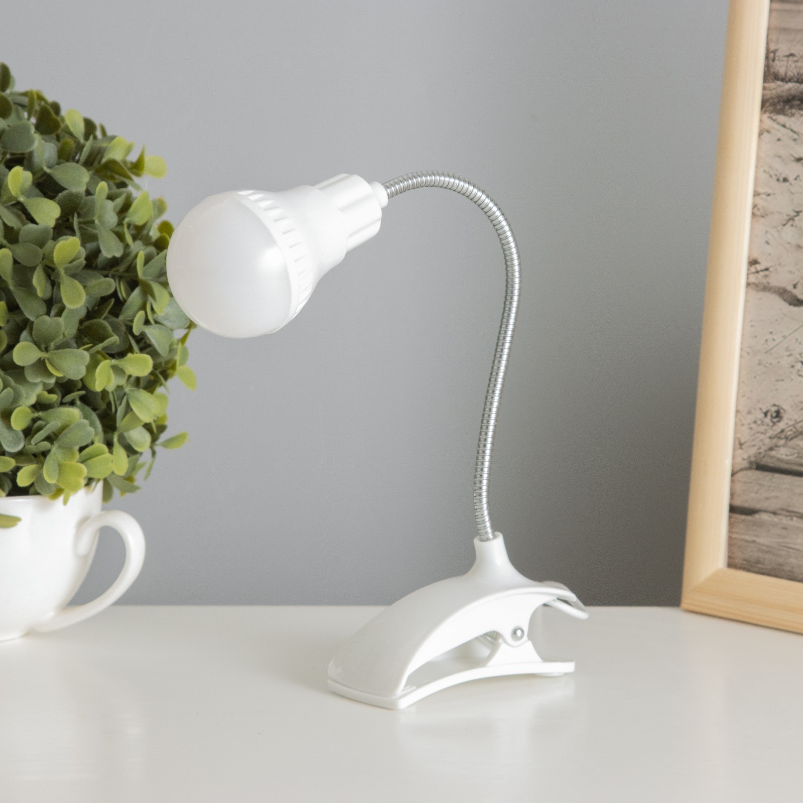 

Лампа на прищепке Свет белый 13LED 1,5W провод USB 4x9x31,5 см