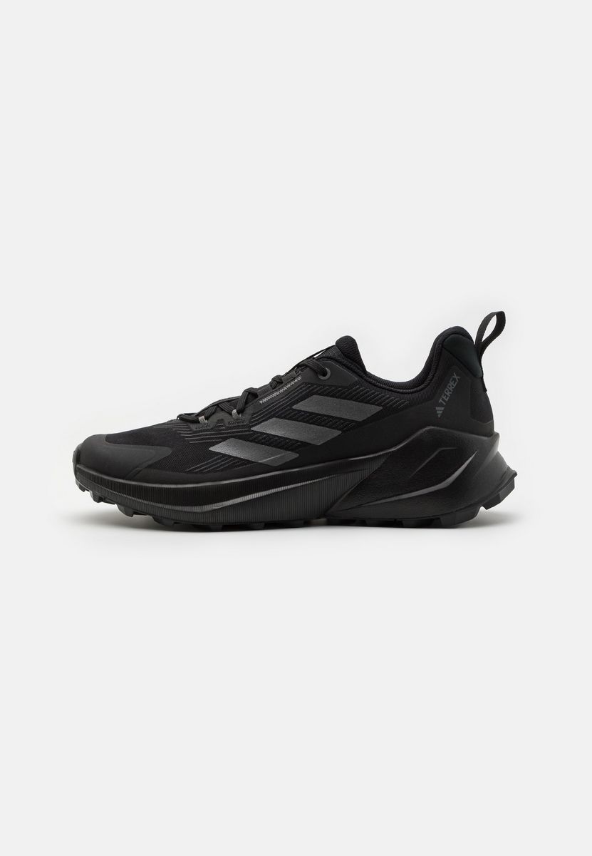 

Кроссовки мужские Adidas ADD42A00X черные 44 2/3 EU, Черный, ADD42A00X
