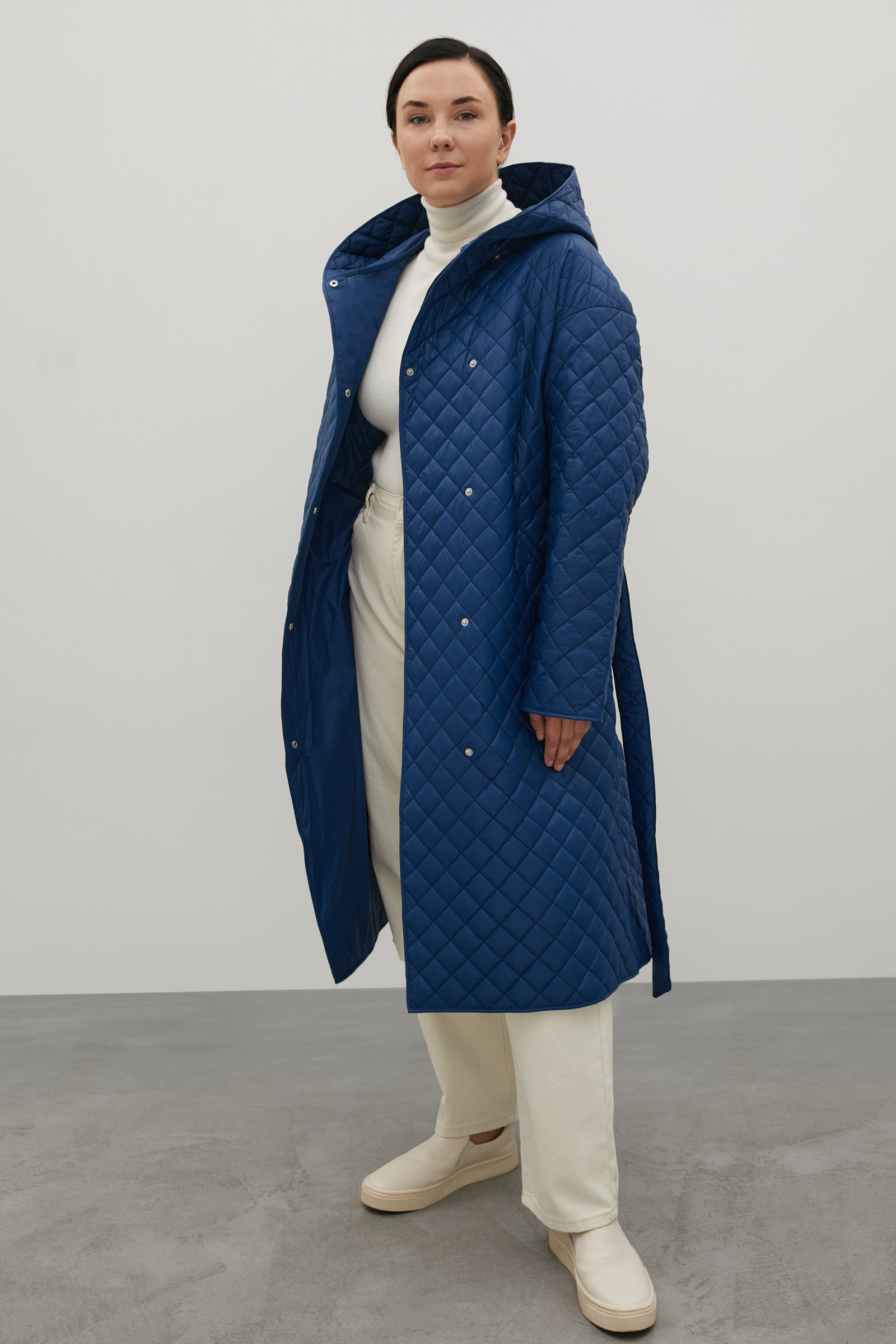 Пальто женское Finn Flare FAC11095B синее 5XL