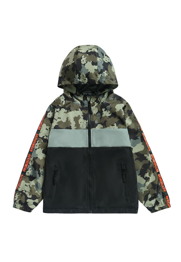 

Ветровка детская для мальчиков SS23C543 Daniele Patrici 204678 цв.хаки, черный р.9-10, 204678