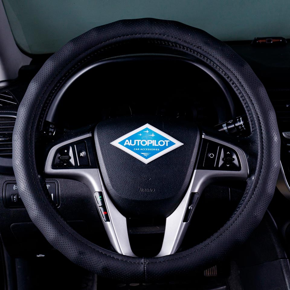 

Оплетка на руль Автопилот Toyota-3101-BLW-030001 Тойота Краун (2015-2018) седан, Черный