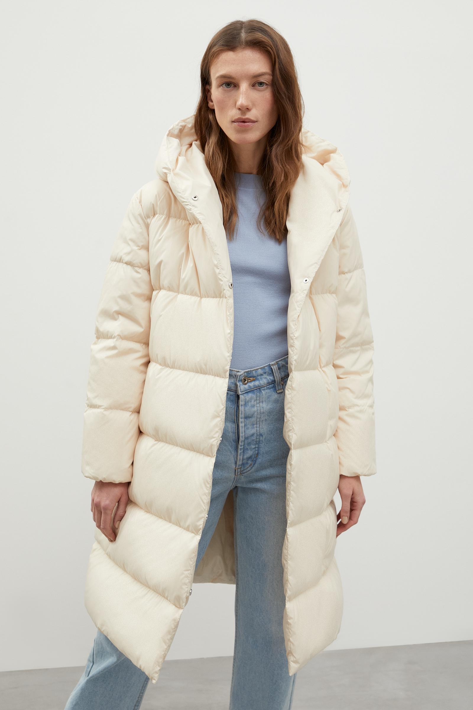 

Пальто женское H&M 1094154002 синее L (доставка из-за рубежа), Бежевый, FWC11031