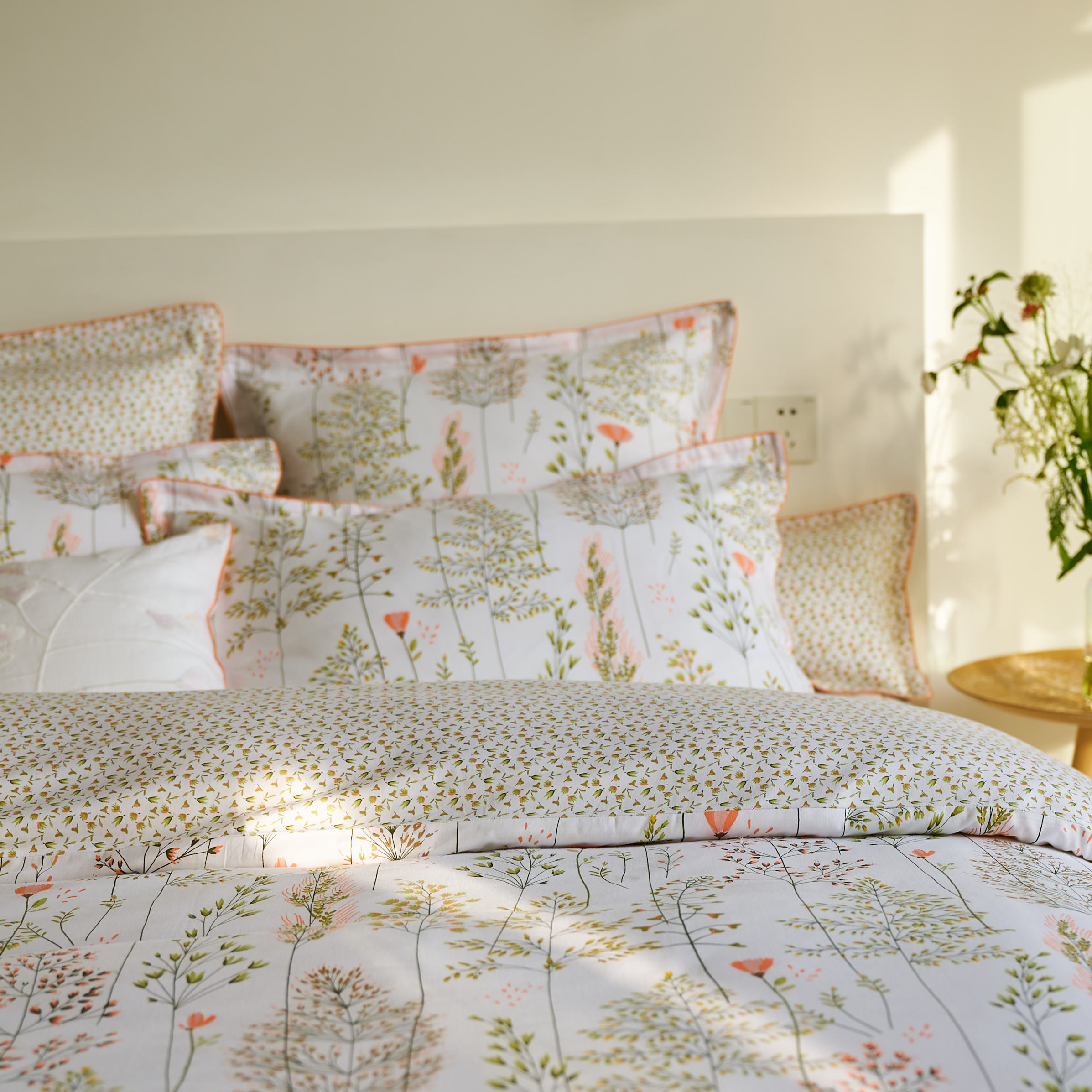 

Наволочка La Maison de Domitille Flora Ivory 50x75 см, Белый, Promenade
