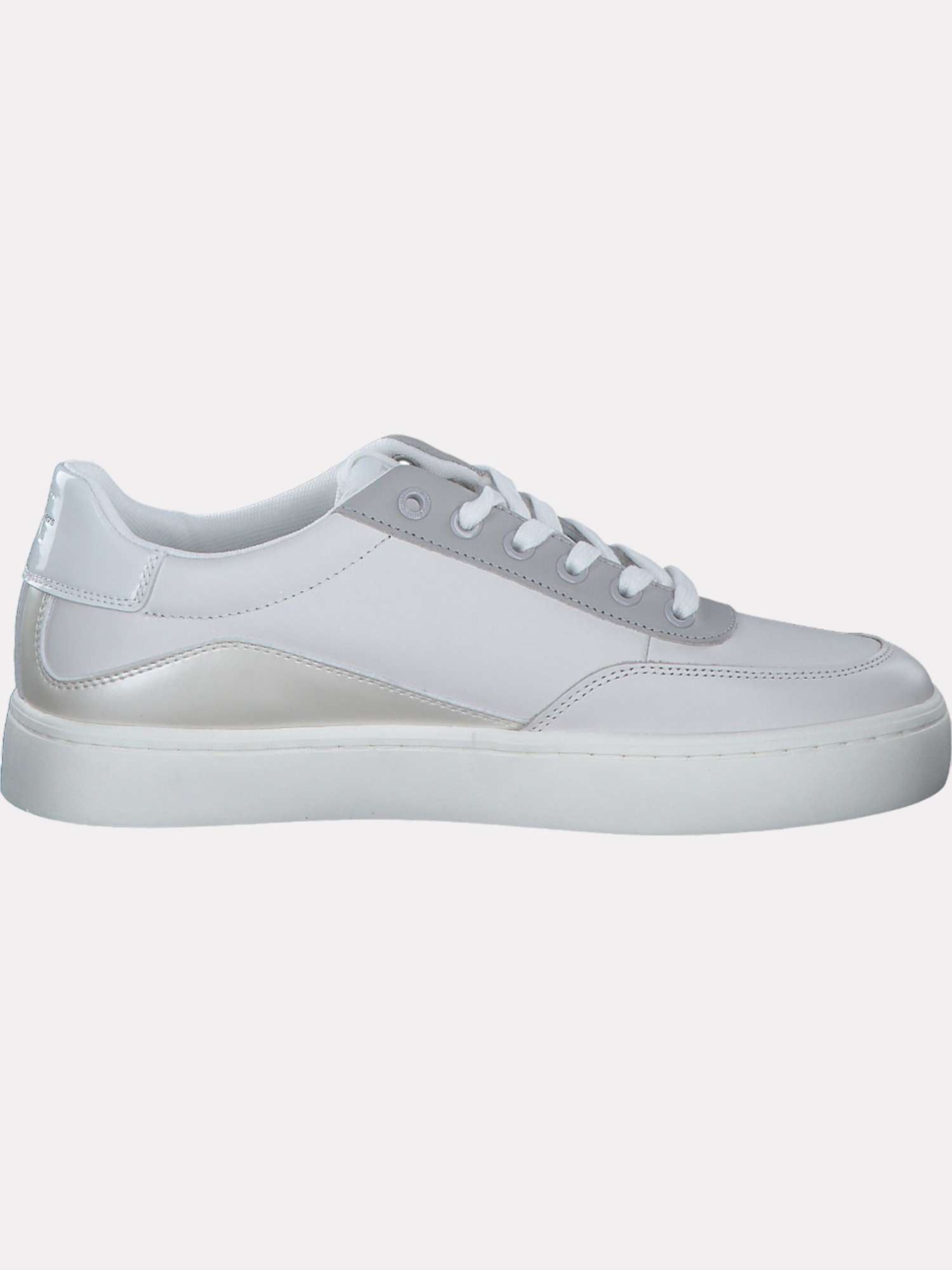 Кеды женские Calvin Klein Jeans YW0YW01527 белые 36 EU 13990₽