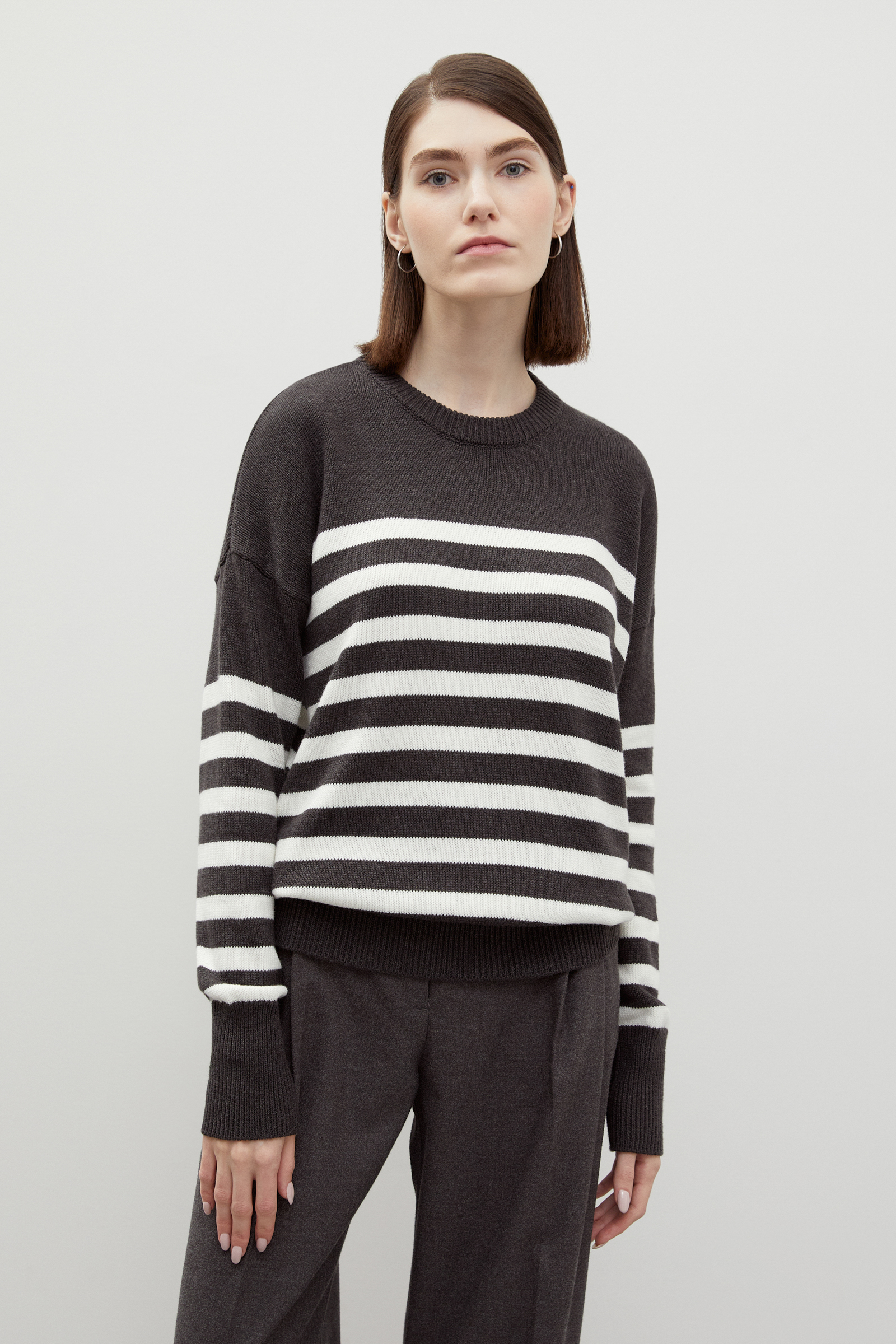 

Джемпер женский Finn Flare FAC12123 серый XS, FAC12123