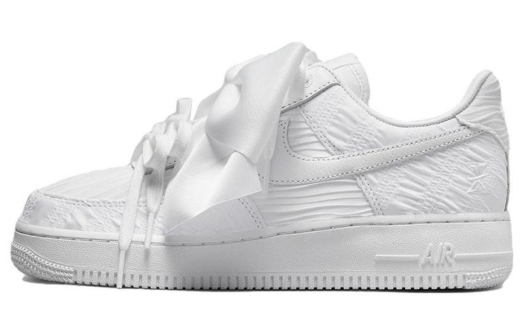 

Кеды унисекс Nike Air Force 1 LX Triple White белые 39 EU, Белый, Air Force 1 LX Triple White