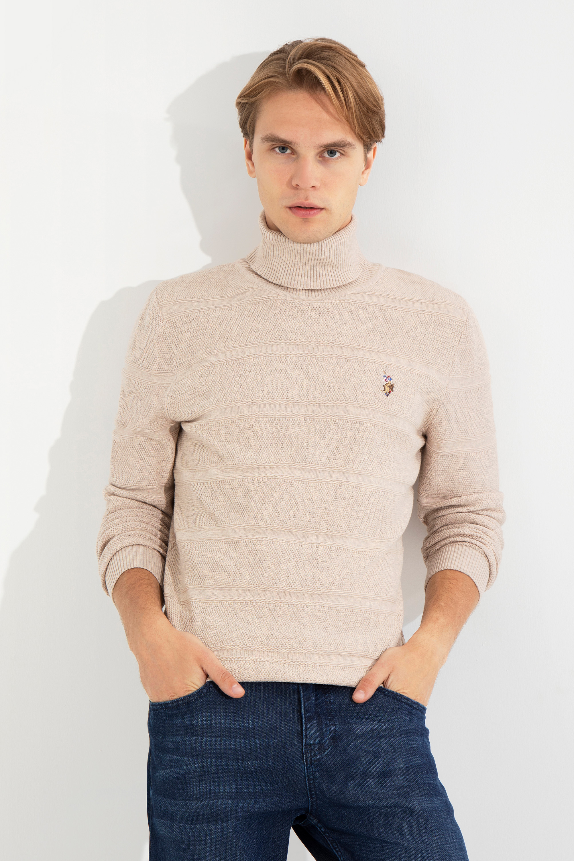 

Свитер мужской U.S. POLO Assn. g081gl0tk0r-doston бежевый 2XL, g081gl0tk0r-doston